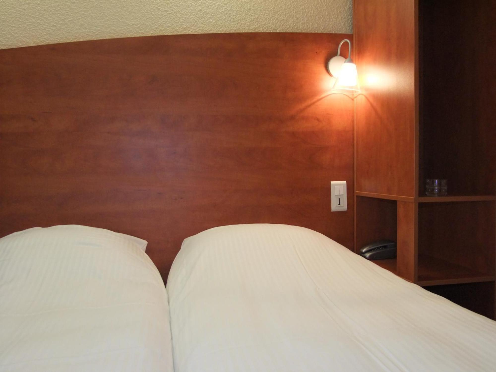 Adams Hotel Metz Room photo